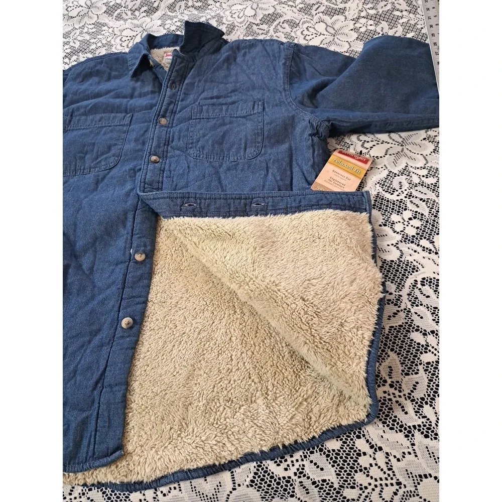 Wrangler Denim Chambray Shacket M Blue Sherpa Lined Button Front‎ Pockets NWT